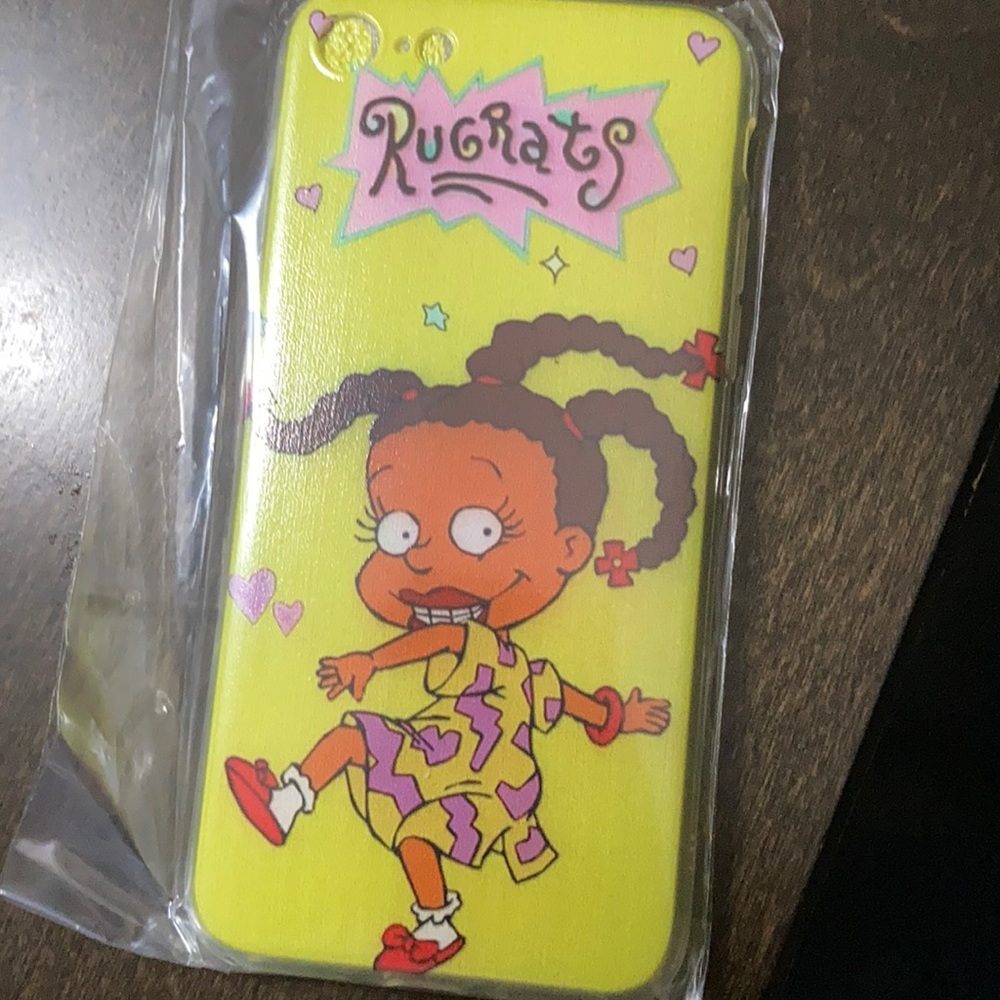 iPhone 7/8/ iPhone SE rug eats phone case